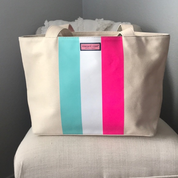 Vineyard Vines Handbags - NWOT Vineyard Vines Tri Stripe Tote Bag